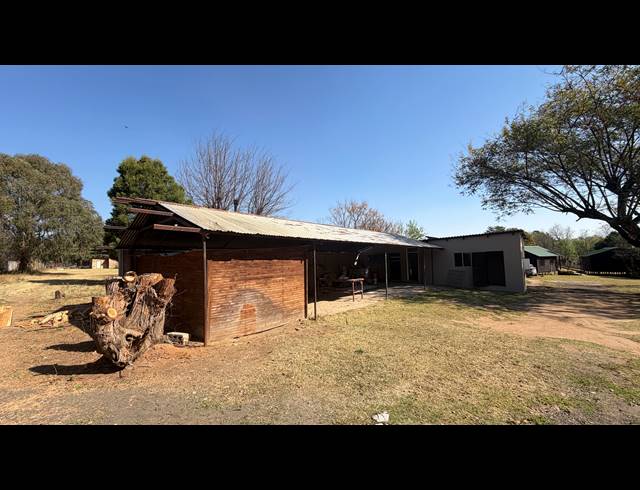 22,150M² SMALLHOLDING FOR SALE IN MARISTER